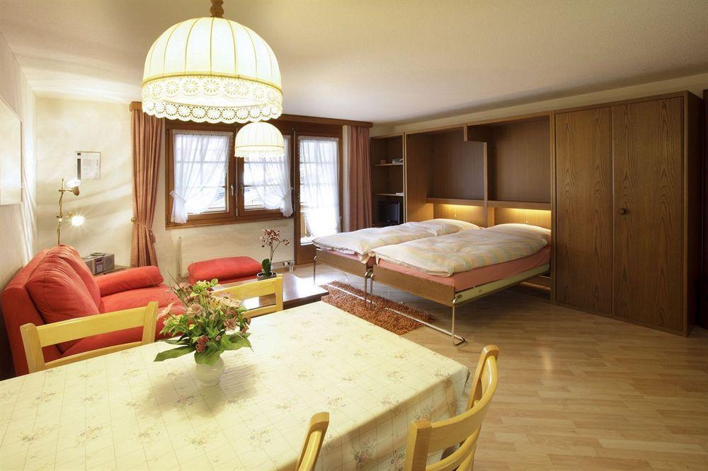 Haus Andorra Apartment Цермат Екстериор снимка
