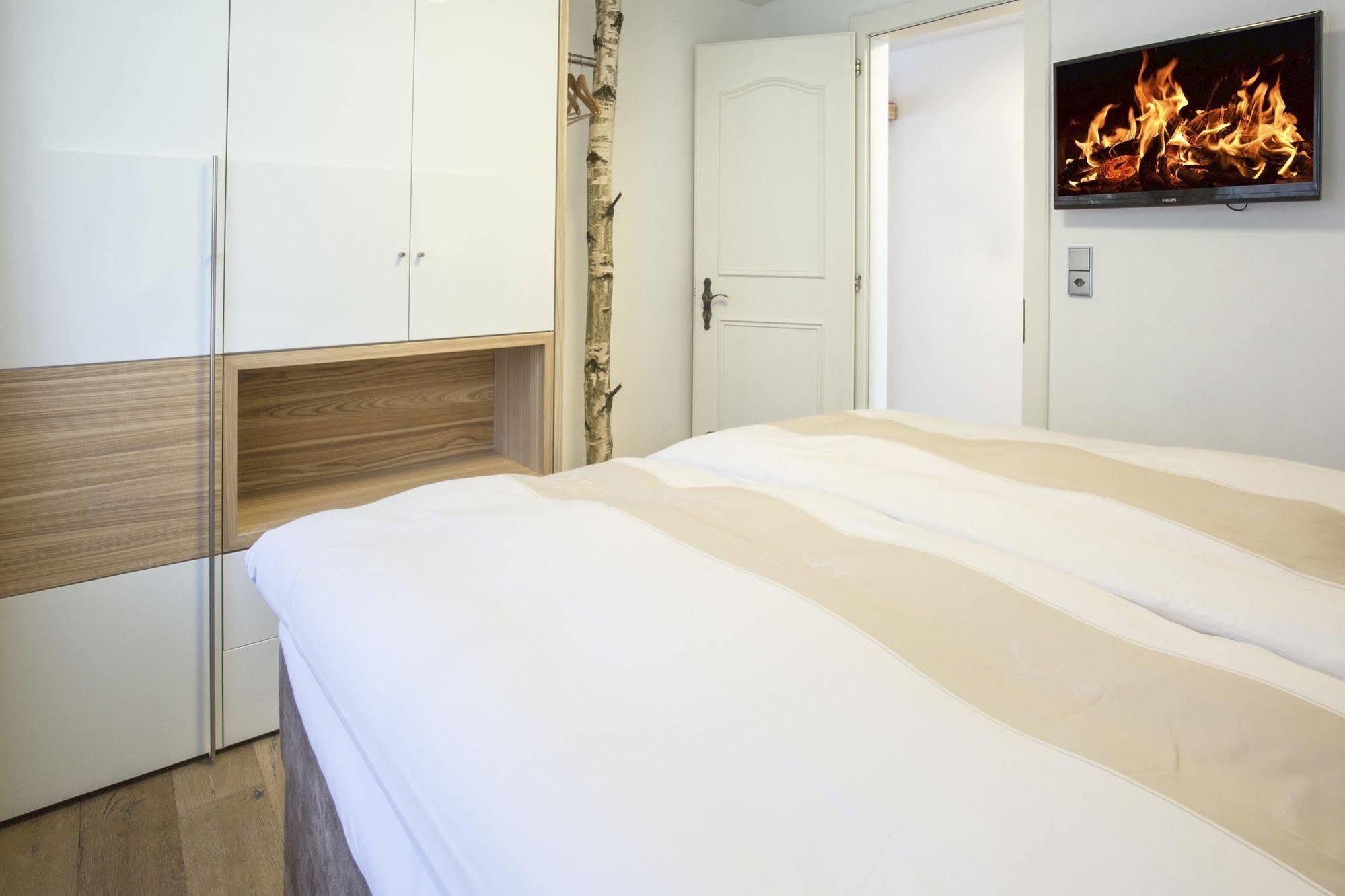 Haus Andorra Apartment Цермат Екстериор снимка