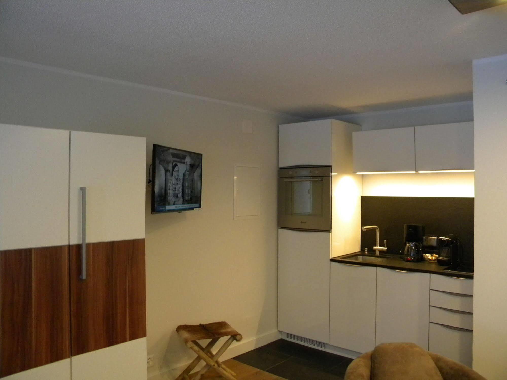 Haus Andorra Apartment Цермат Екстериор снимка