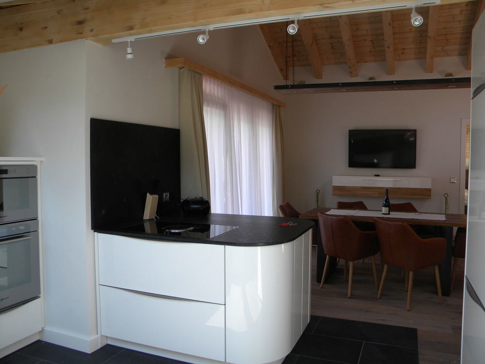 Haus Andorra Apartment Цермат Екстериор снимка